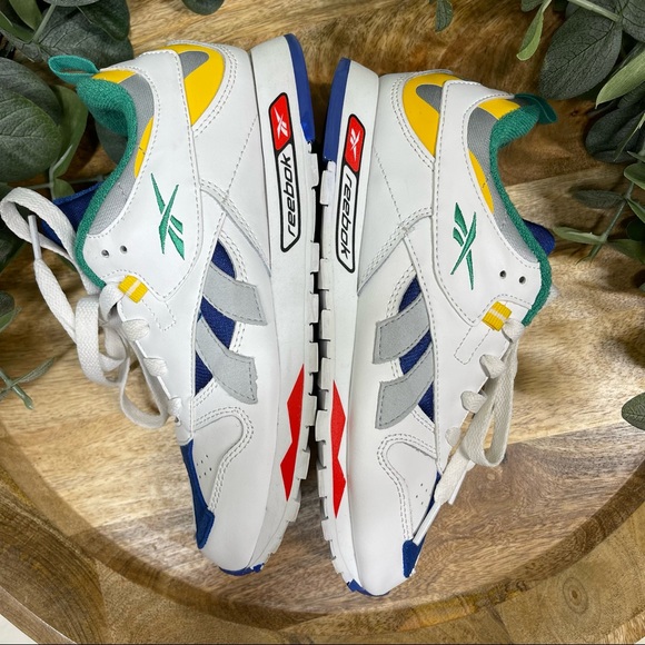 Reebok - Classic Leather Running Sneakers 4Y - Picture 6 of 14